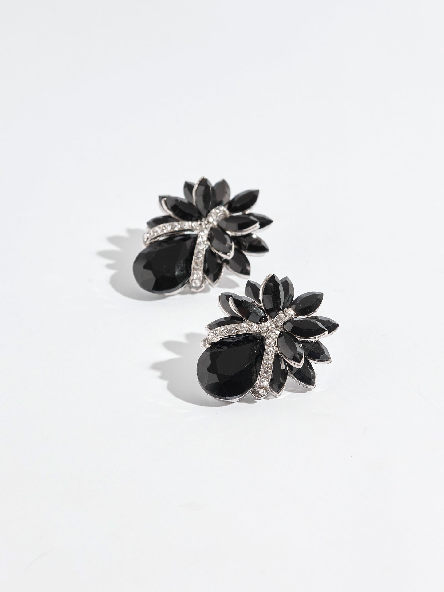 Aros Miranda Black